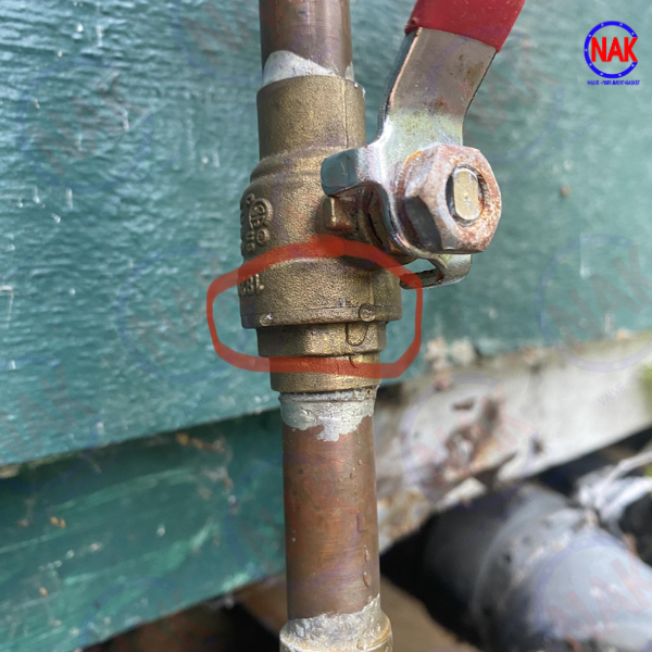 Lỗi Van Bi Bị Rò Rỉ Lưu Chất Ở Đầu Ra Lỗi Van Bi Bị Rò Rỉ Lưu Chất Ở Đầu Ra